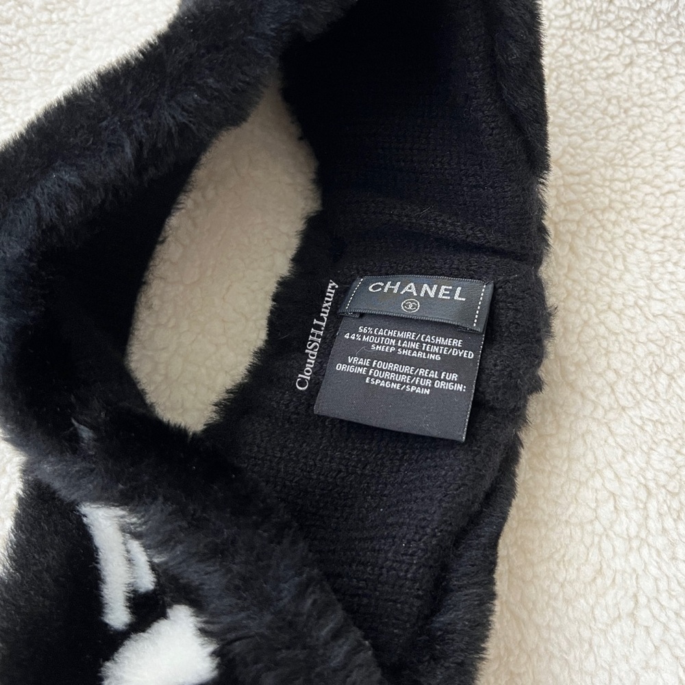 Auth Chanel Black Logo Shearling Headband -Excellent Condition - Picture 7 of 11